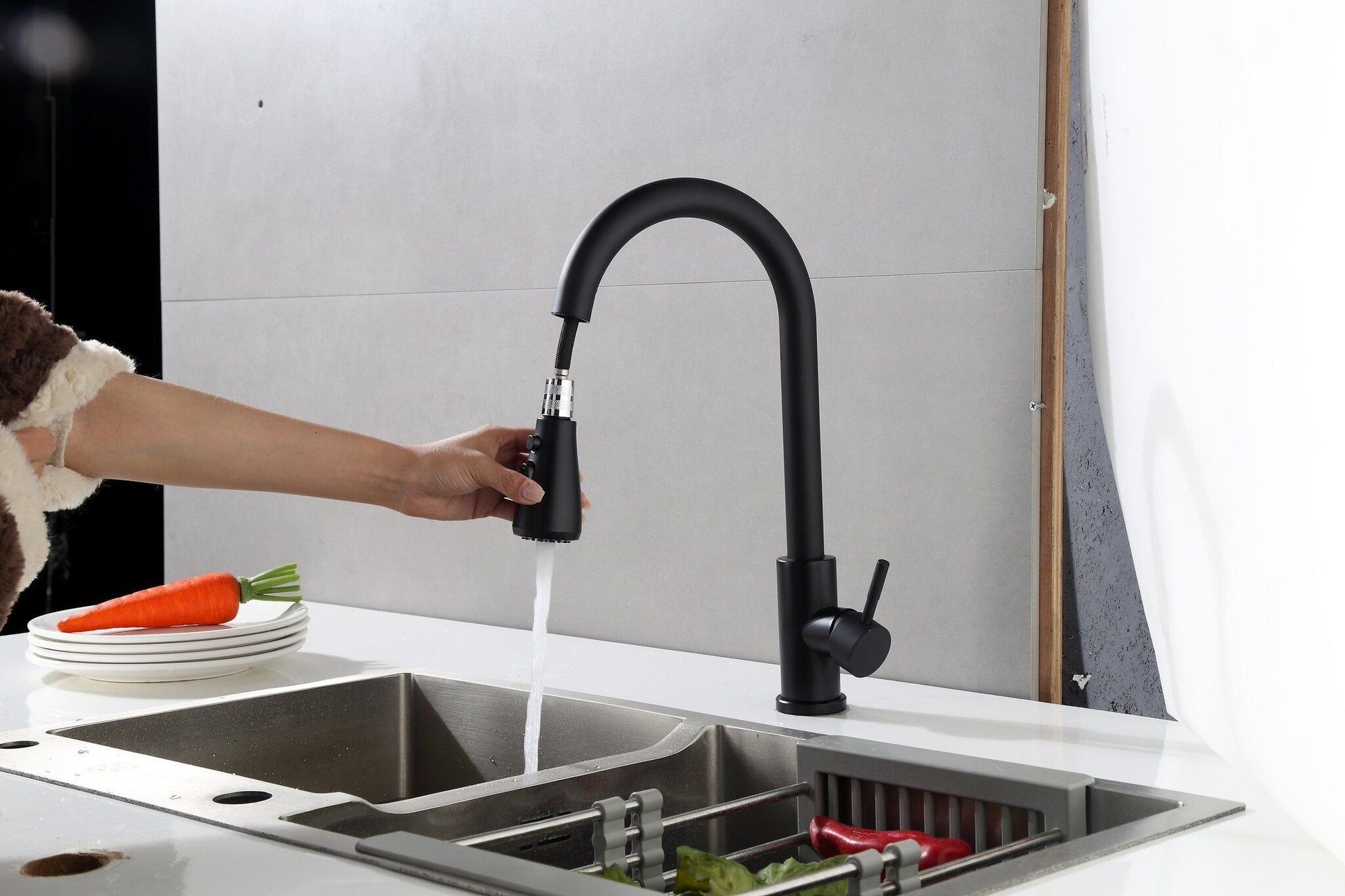 Grifo de cocina Nurion negro mate con caño