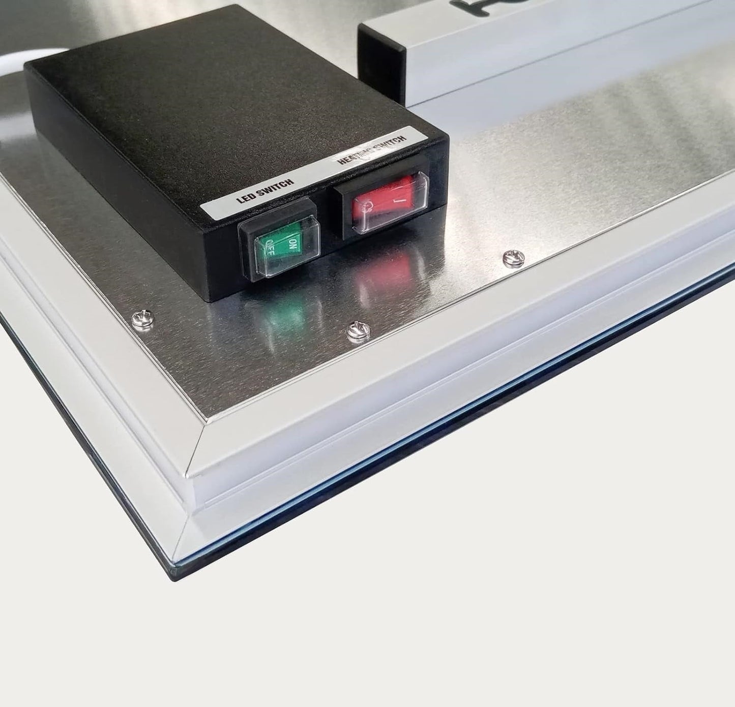 Calefactor infrarrojo de espejo con iluminación LED 60 x 80 cm 450Watt