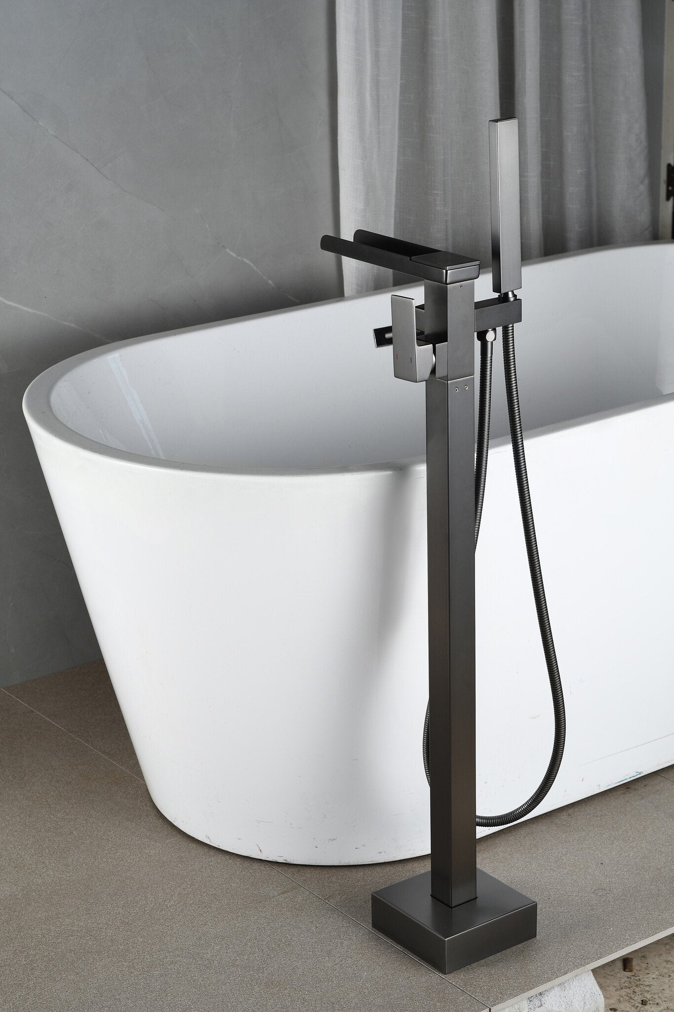 Mezclador independiente para bañera - incluye ducha de mano - Gris